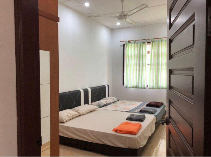 Bedroom 2, Taman Tas Homestay, Kuantan