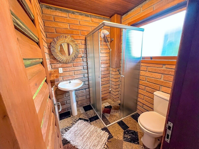 Bathroom 3, Villa Bali, Imbituba