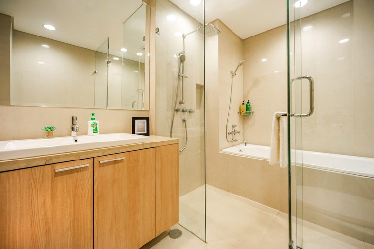 Bathroom 2, Bungalow by Kozystay - Setiabudi, Jakarta Selatan