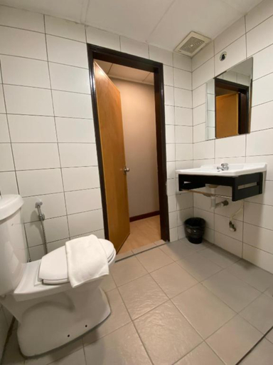 Bathroom 4, CU Boutique Hotel, Kota Kinabalu