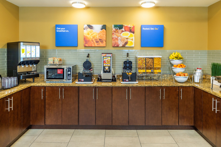 Food & Drinks 5, Comfort Inn & Suites, Kitimat-Stikine