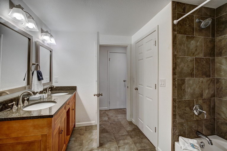 Bathroom 3, 1107 American Way, Summit