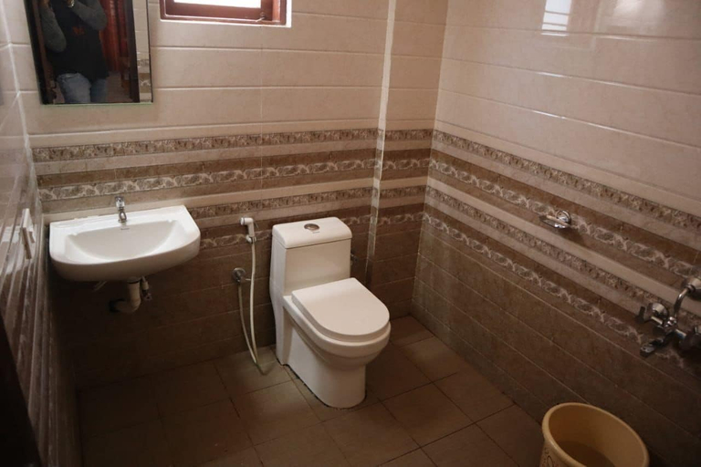 Bathroom 5, Hotel Airavata, Kodagu