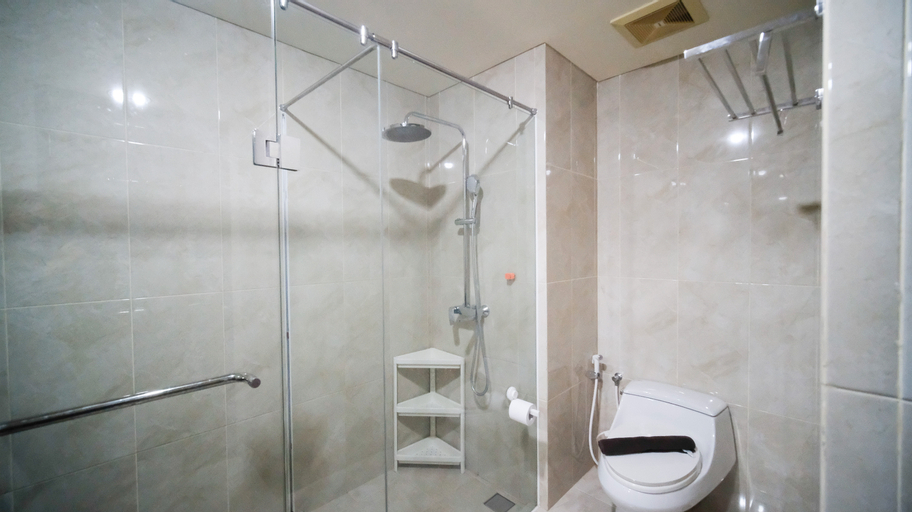 Bedroom 3, Best Location and Strategic 2BR at Praxis Apartment By Travelio, Surabaya