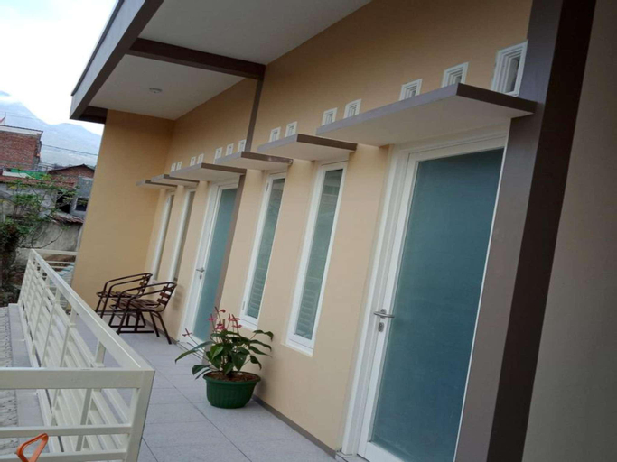 Exterior & Views 5, Midi Home doble bed view balkon, Malang