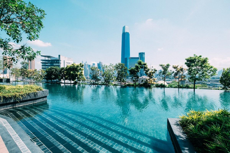 Swimming pool 2, Continew Residensi 2km - TRX ,1km - SunwayVelocity, Kuala Lumpur