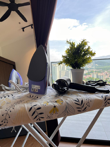 Bedroom 1, Georgetown#Amazing SkyPool#Modern & Elegant Suite#, Penang Island