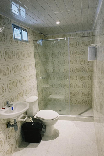 Bathroom 4, Ecohotel La Reserva, Piojó