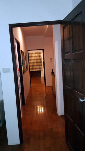 Others 4, superb and very spacious Villa with garden, Mueang Krabi