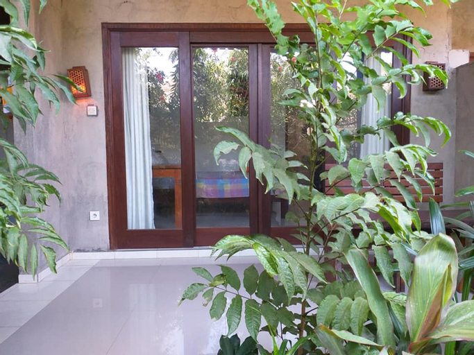 Others 5, Double Room #4 w/ AC @ Bali Sari Homestay, Karangasem