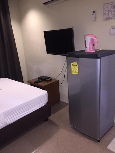 Bedroom 2, Spacious Studio Apartment B202, Makati City