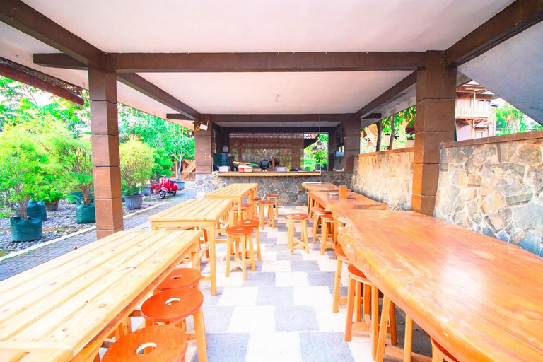 Food & Drinks 4, Batu Houses, Malang