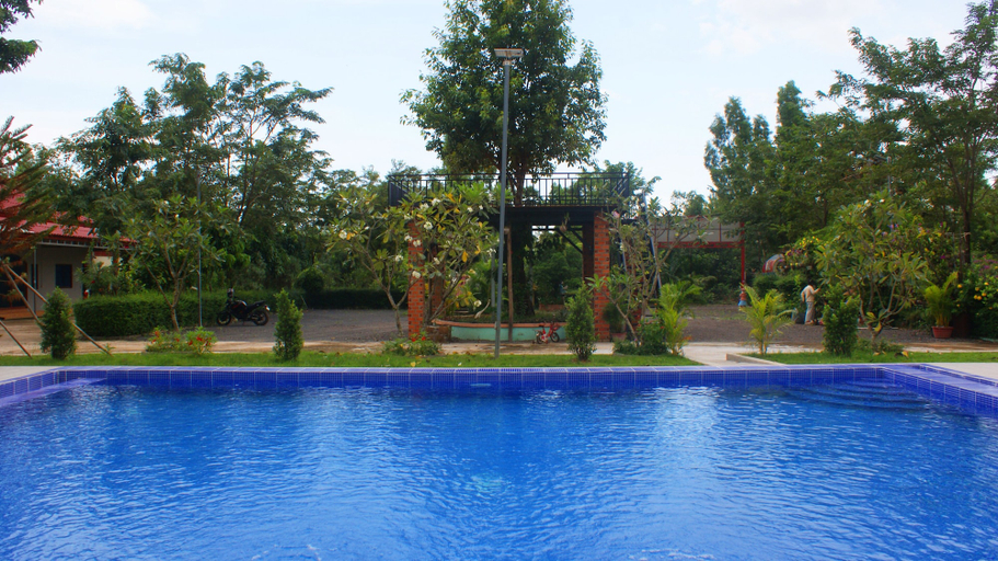 Sport & Beauty 4, Kampot Nature Villa Resort, Kampot