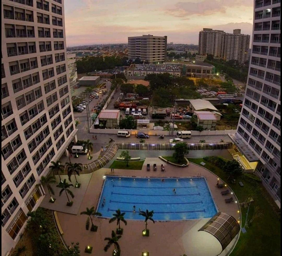 Cozy Studio | Fast Wifi | Netlix | Pool | Balcony, Taguig