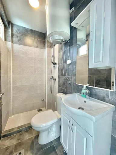 Bathroom 3, Bucanero Apartments Budva