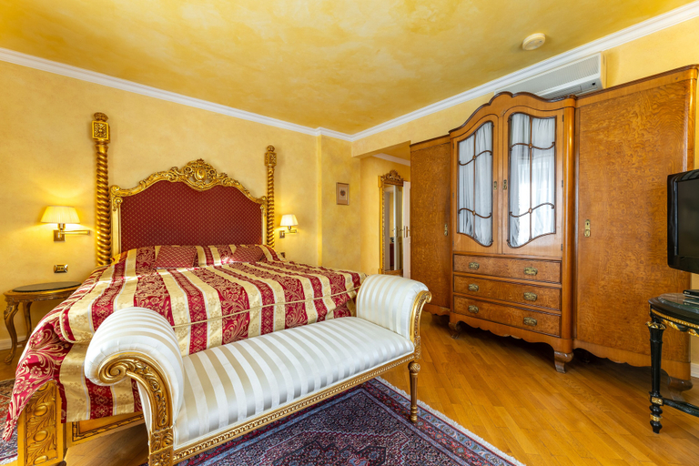 Bedroom 3, Nosticova Heritage, Praha 1