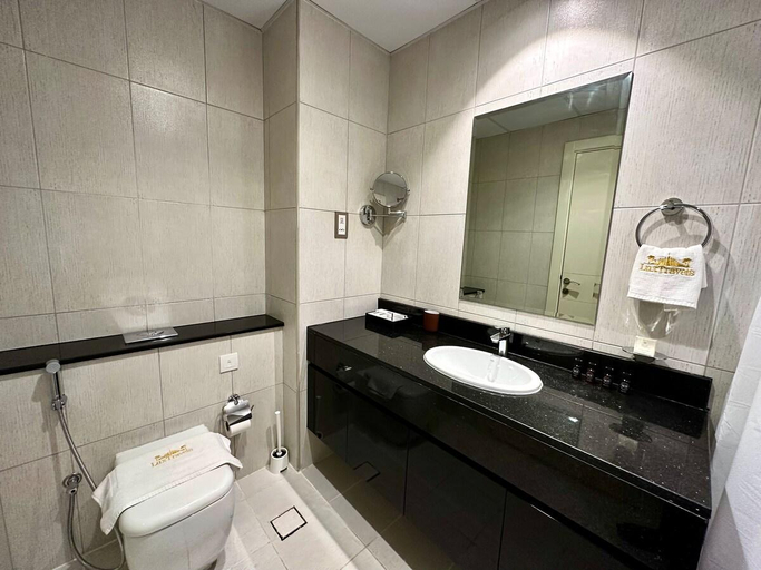 Bathroom 4, LuxBnB Ghalia Jumeirah Village Circle, Dubai