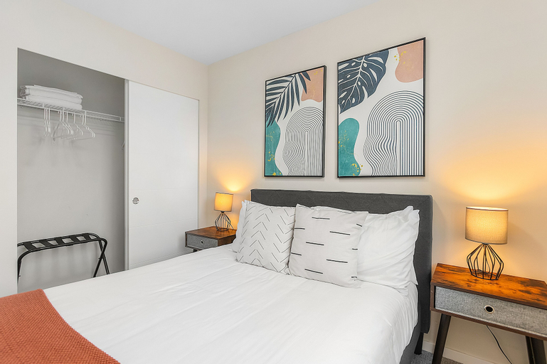 Red Maple Retreat in Judkins Park, King