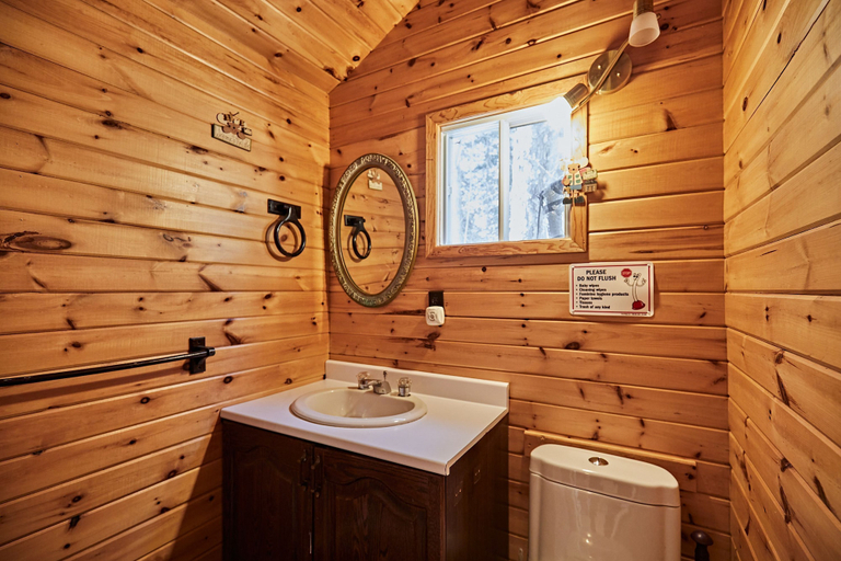 Bathroom 3, Dayspring Cottages, Parry Sound