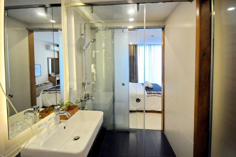 Bedroom 2, Maple 3 bedroom apartment with balcony, Nha Trang
