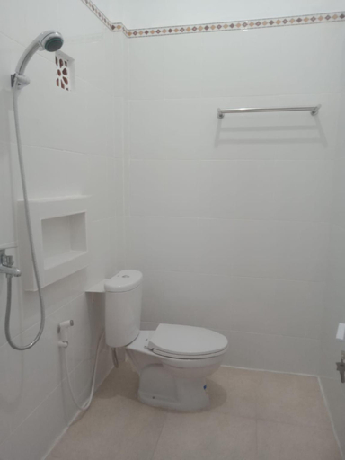 Bathroom 2, Chiinta House, Gianyar
