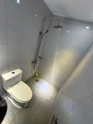 Bathroom 3, Victoria's Bed & Breakfast, Puerto Galera