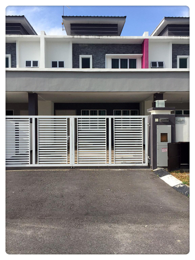 Joyous homestay @ Setia Residence Sitiawan, Manjung