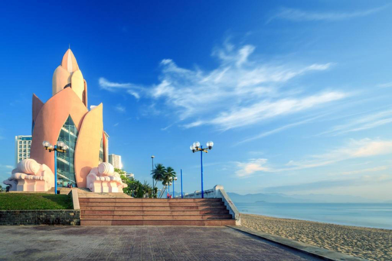 Sea view Family 2 adult 2 children Free Pool & Gym, Nha Trang