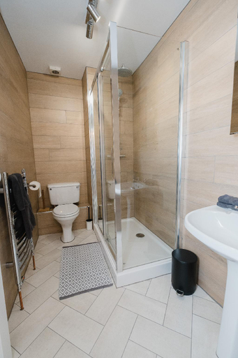 Bathroom 2, Swan House , Kirklees