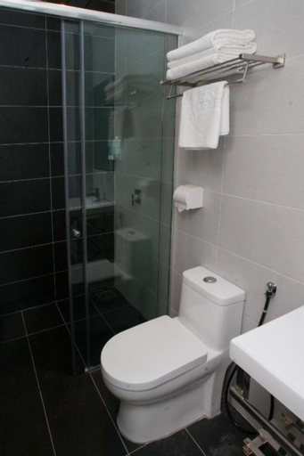 Bathroom 5