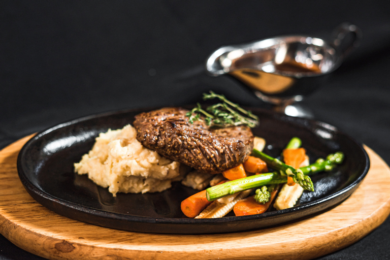 Food & Drinks 14