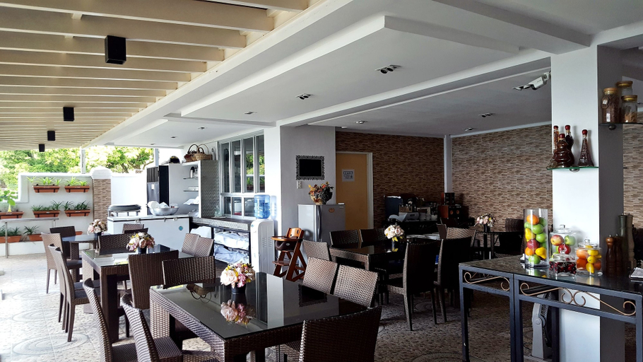 Food & Drinks 2, Splash Suites Hotel Tagaytay, Tagaytay City