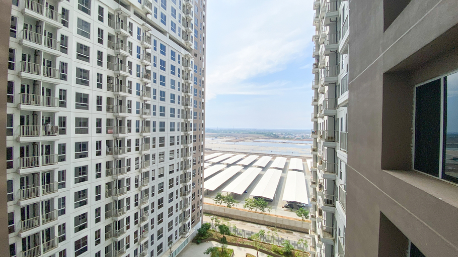 Others 3, Cozy and Homey Studio Room Tokyo Riverside PIK 2 Apartment By Travelio, Tangerang
