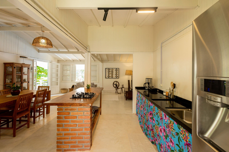 Food & Drinks 4, Ilhabela Studios, Ilhabela