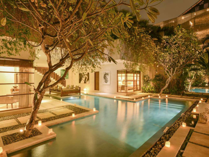 Seminyak Center 4BR Villa  #V69, Badung