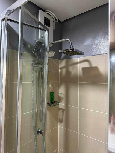 SUITE with Balcony Pool View, Mandaluyong