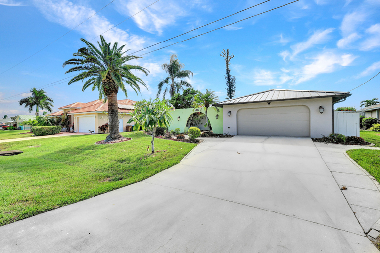Exterior & Views, Villa Emerald Coast- Private Villa, Lee