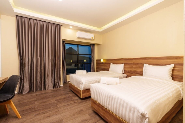 Bedroom 2, Calinton Hotel, Muang Udon Thani