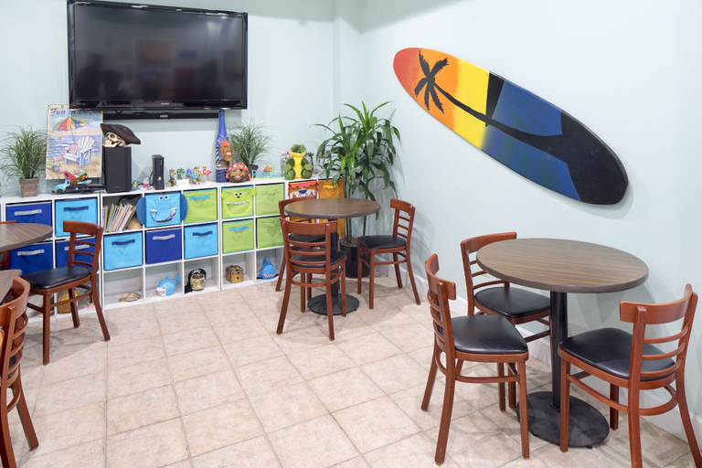 Food & Drinks 5, Hilton Vacation Club Daytona Beach Regency, Volusia