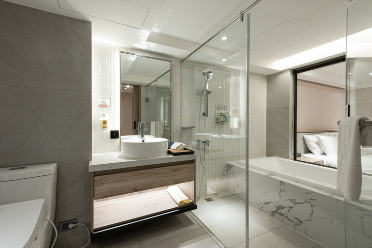 Bathroom 4, Spring's Rhapsody Hotel, Taichung