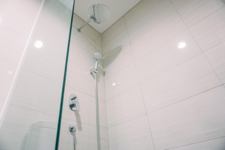 Bathroom 7