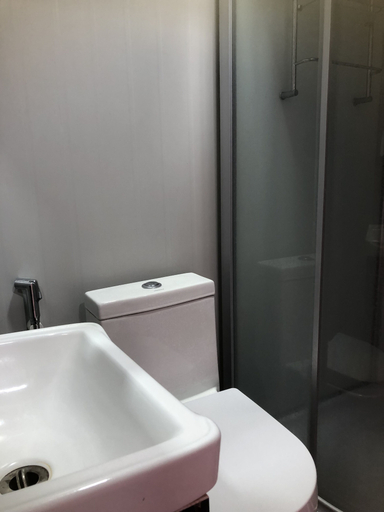 Bathroom 3, Jardin De Ysabelle and Hobbiton Cafe, Samal City