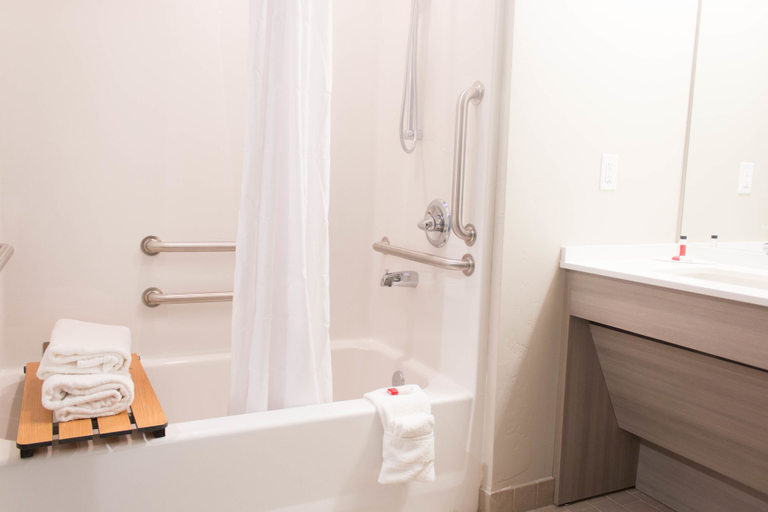 Bathroom 4, Microtel Inn & Suites by Wyndham Springville/Provo, Utah