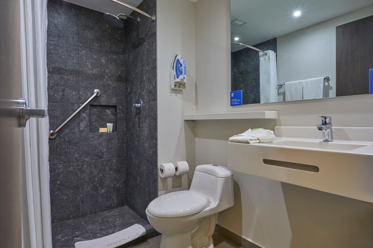 Bathroom 4, City Express by Marriott Guaymas, Guaymas