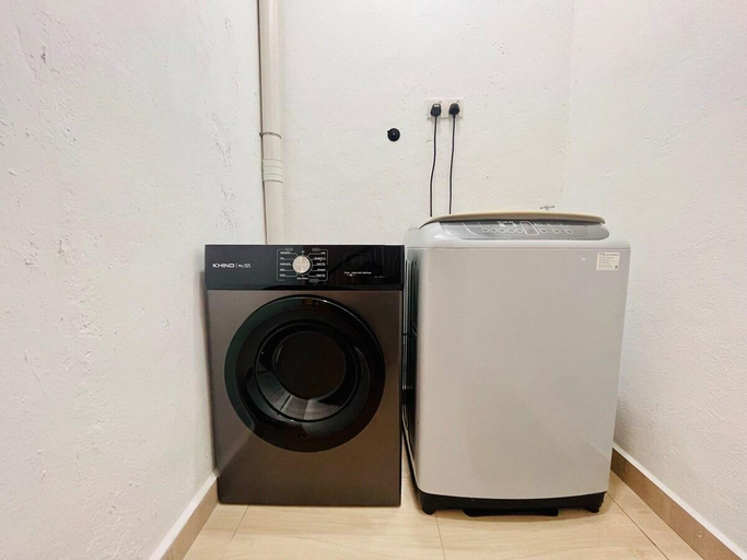 Clothes dryer, Holiday Villa - 2 mins to beach!, Penang Island