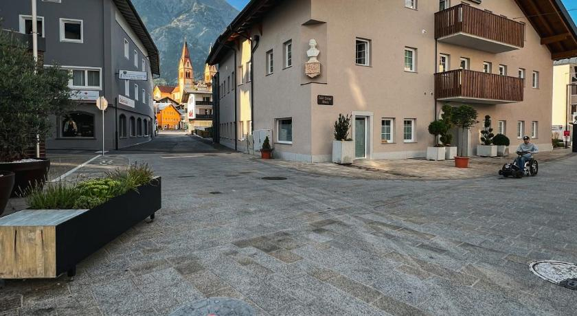 Mitten im Zentrum Ferienwohnungen mit sonniger Terrasse, Innsbruck Land
