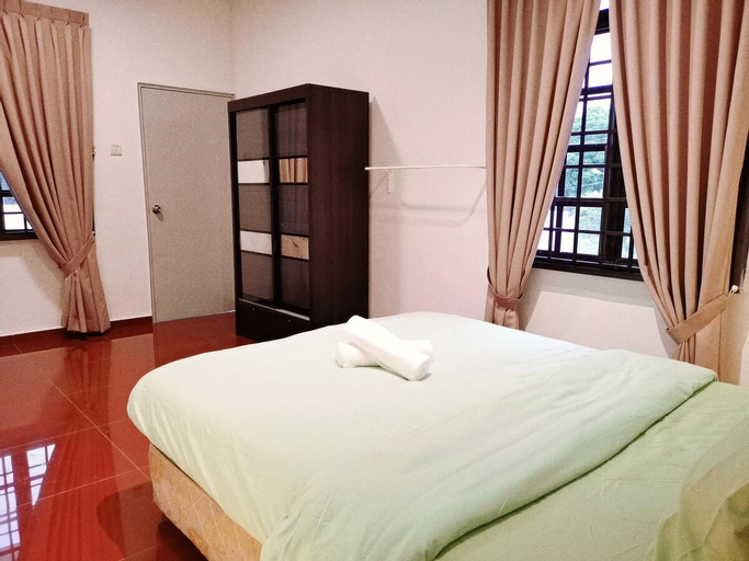 Bedroom 4, Corner House 4BR@Wifi 5-mins/JPO, Kulaijaya