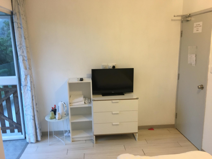 Twin Bed Room with Balcony, New Territories