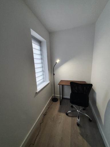 Others 4, 2 Bed Lovely apartment close 2 City Center &Rail Station, Derbyshire