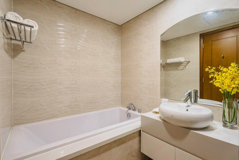 Bedroom 3, Vinhomes Central Park 2BR with Entire City View, Bình Thạnh